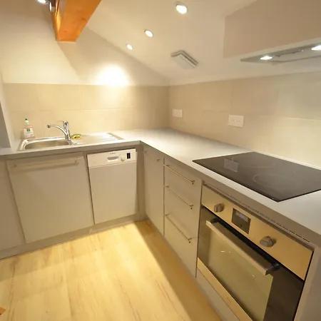 3 Pièces Avec Parking Et Wifi à - Fr-1-452-351 Appartement *